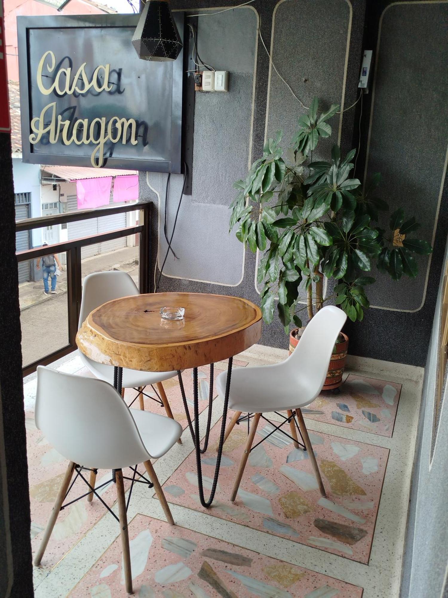 Hotel Casa Aragon Cartago Kültér fotó